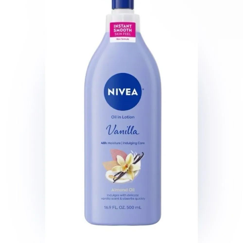 🛍️Nivea Oil Infused Body Lotion with Vanilla and Almond Oil - 16.9 fl oz💥